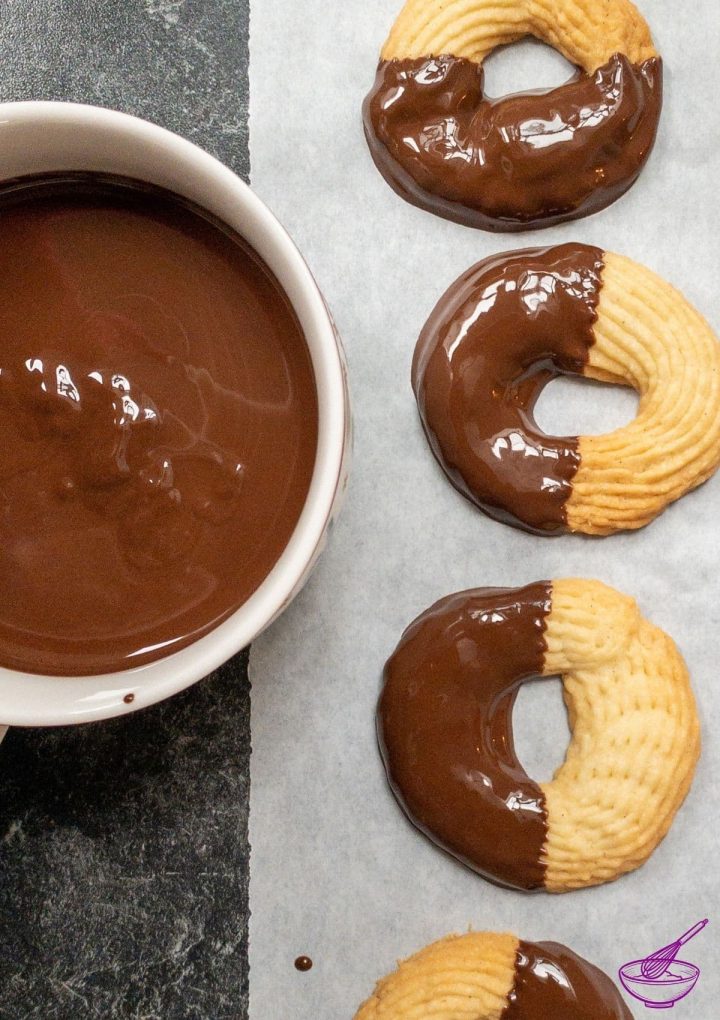 leftover melted chocolate with dipped cookies