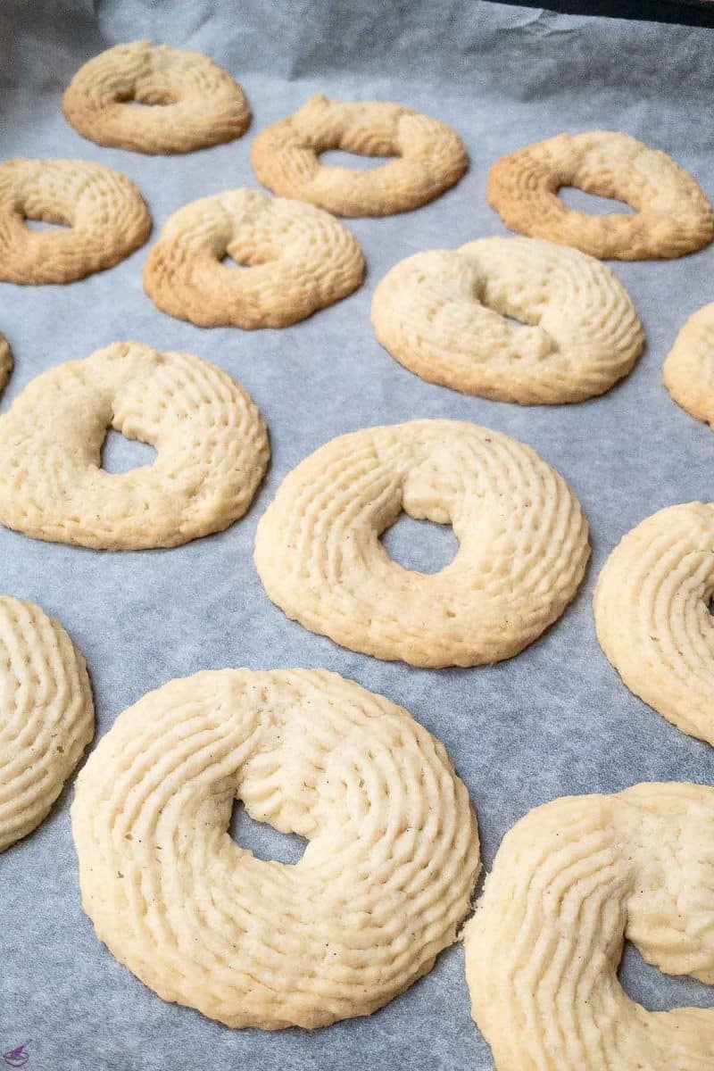 You want to bake these cookies pale in color! 