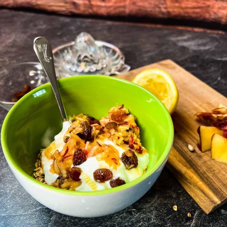 apple-yogurt-breakfast-granola