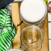 Preserving char filled with granulated sugar and vanilla bean.