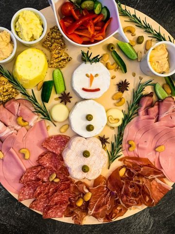 ready to serve Christmas charcuterie board