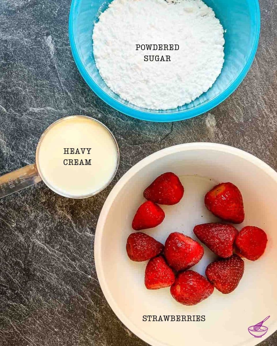 The strawberry cream requires only three ingredients!