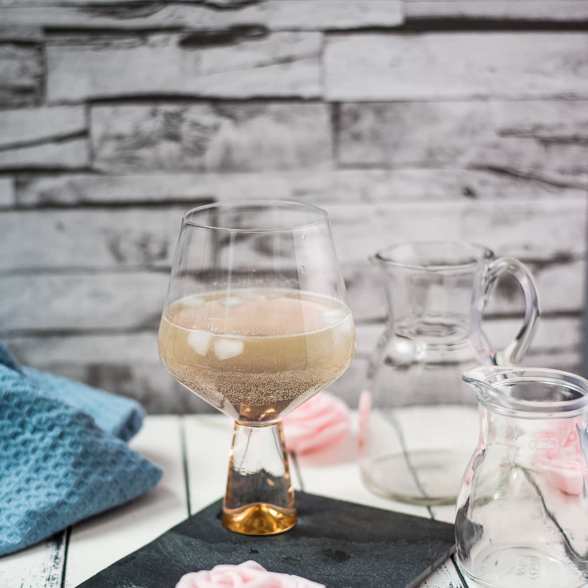 Refreshing lavender spritz with gorgeous color.