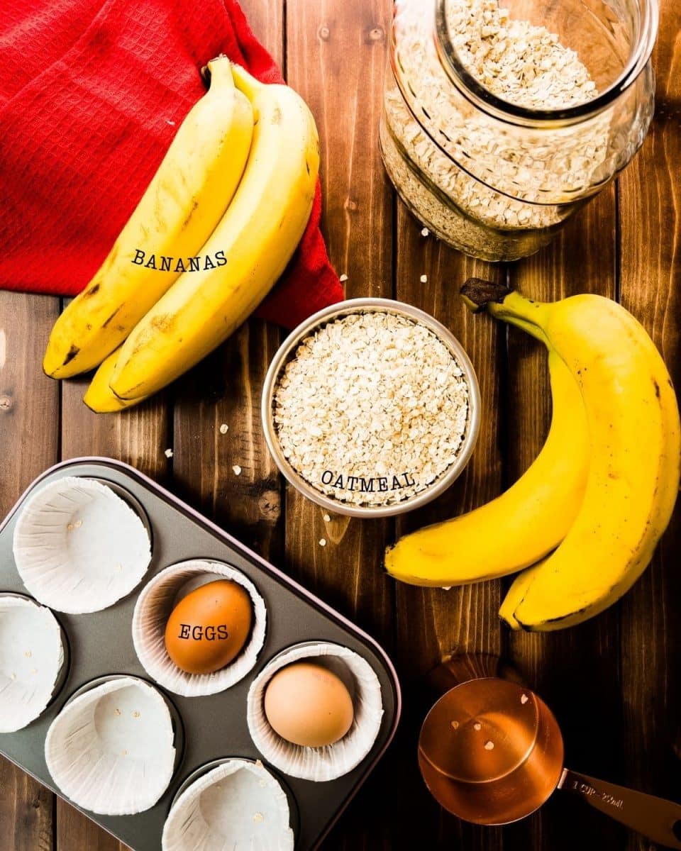 Bananas, oatmeal and eggs are required for making these delicious breakfast muffins.