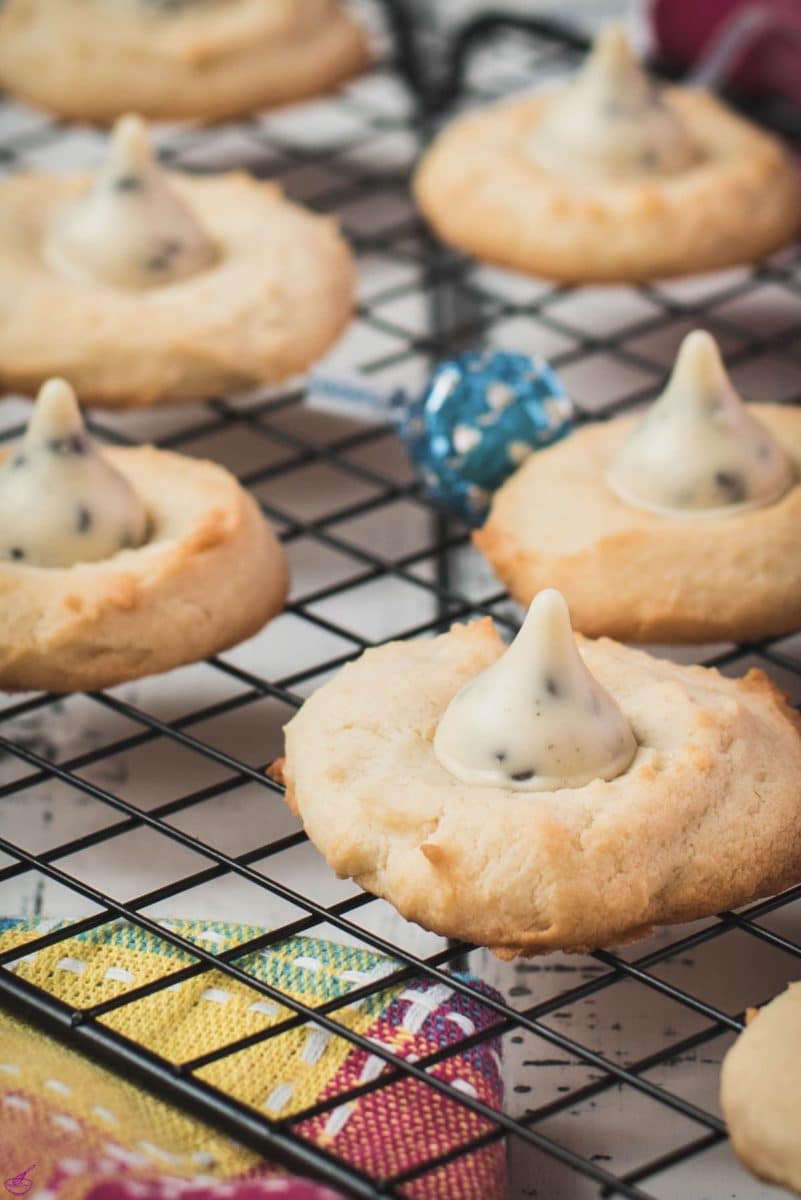 Gorgeous Cookies 'n Cream Blossom Cookies placed on cooling rack.