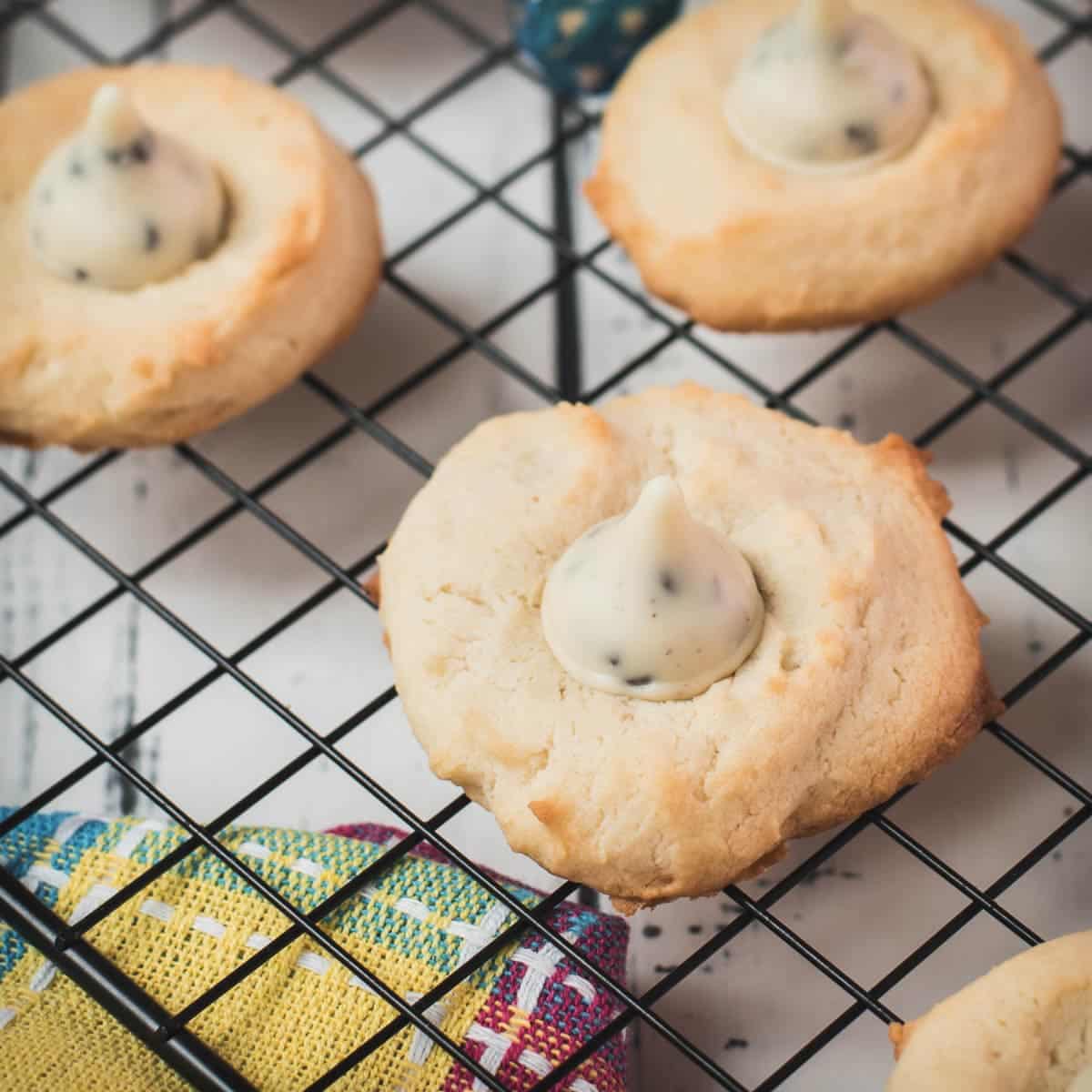 Gorgeous Cookies 'n Cream Blossom Cookies placed on cooling rack.