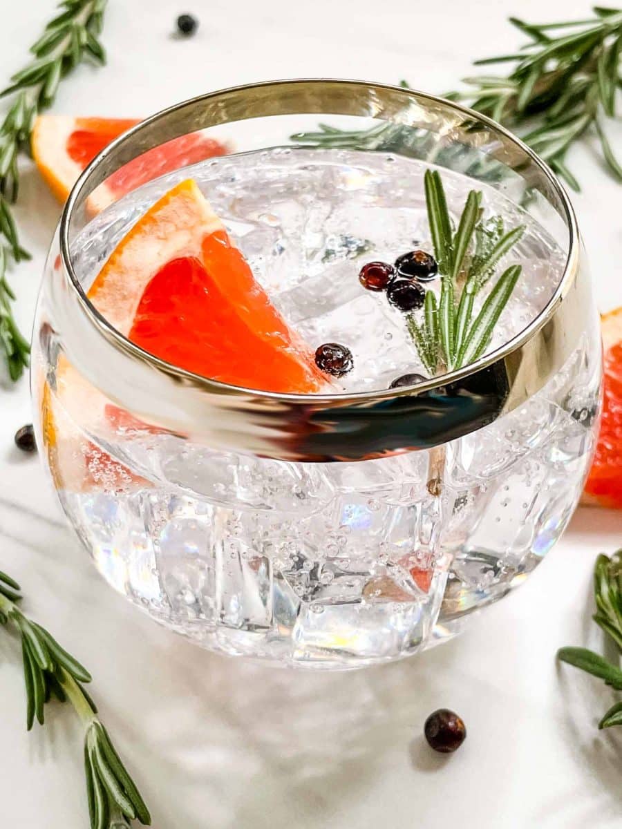 Indulge in the juniper-infused euphoria of National Gin and Tonic Day with our curated recipe roundup!