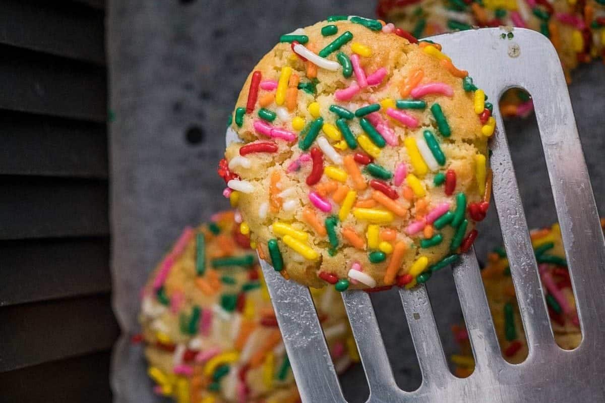 32 Irresistible Sugar Cookie Recipes for National Sugar Cookie Day on July 9th!