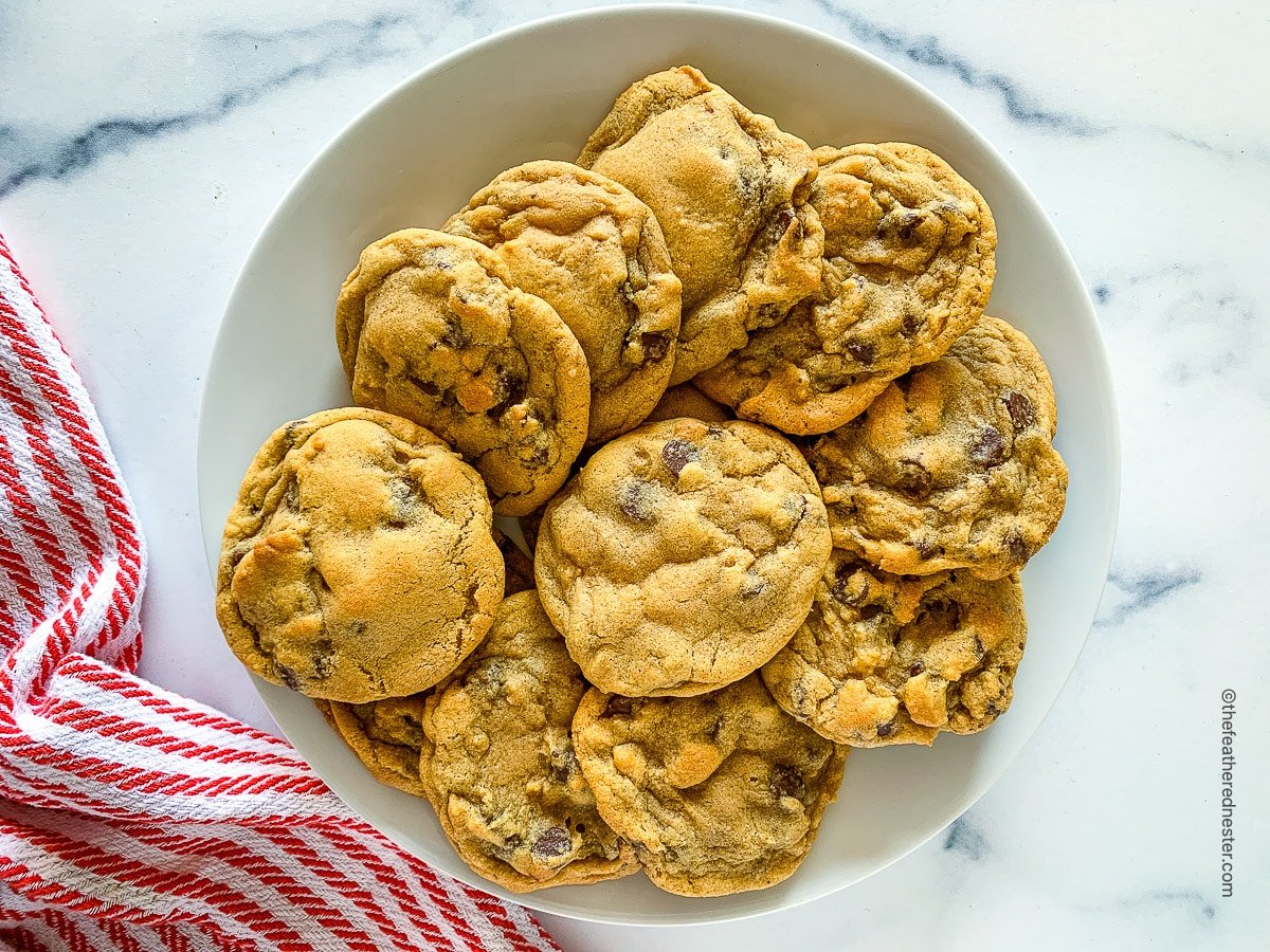 Dive into 50 irresistible chocolate chip cookie recipes! From classic to unique, find your new favorite treat.