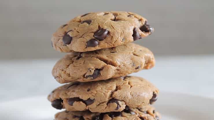 Dive into 50 irresistible chocolate chip cookie recipes! From classic to unique, find your new favorite treat.