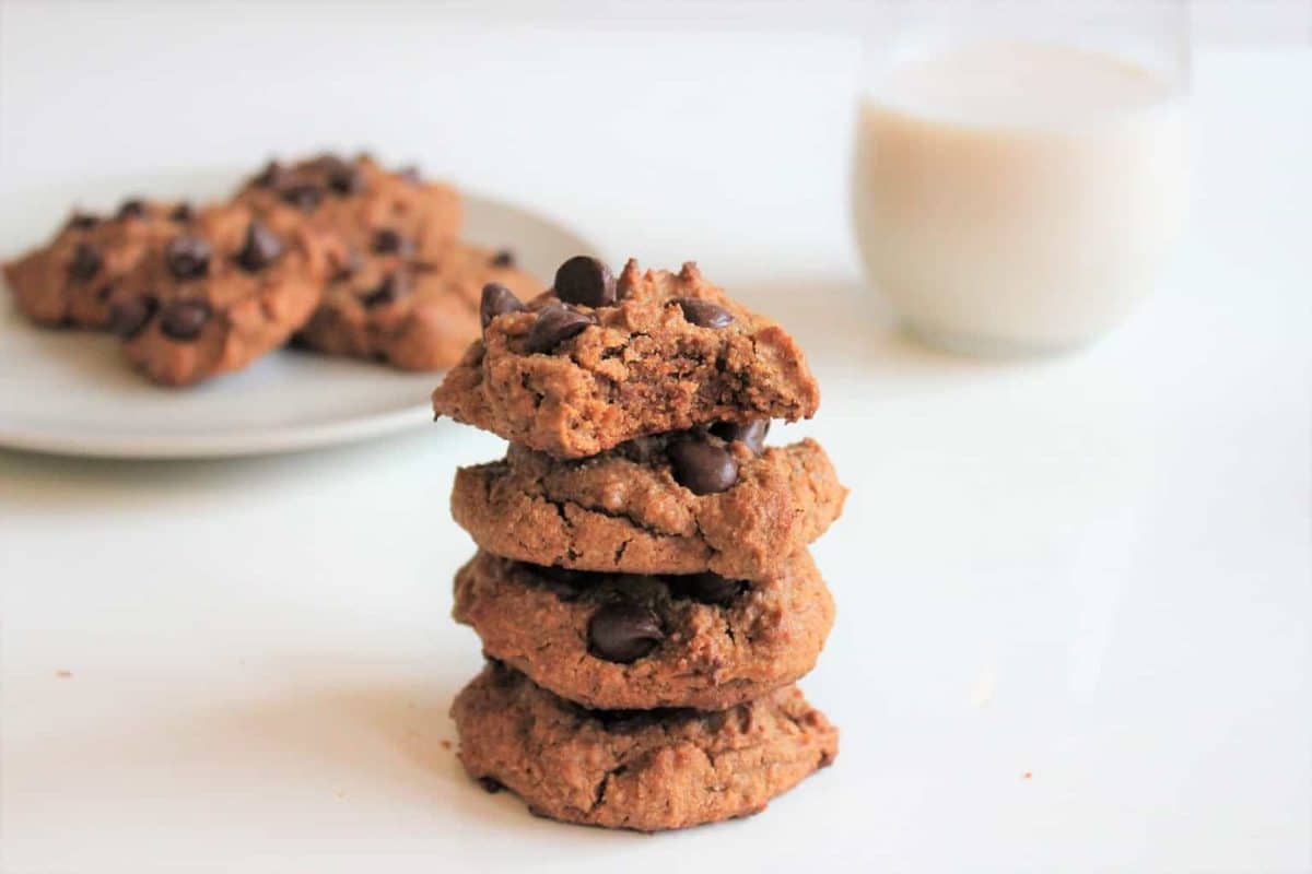 Dive into 50 irresistible chocolate chip cookie recipes! From classic to unique, find your new favorite treat.