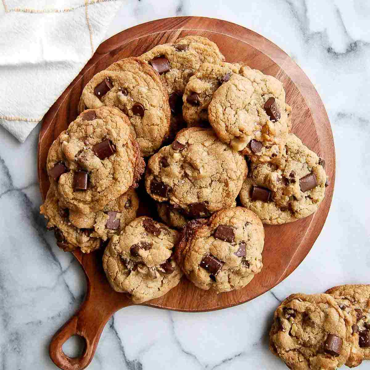 Dive into 50 irresistible chocolate chip cookie recipes! From classic to unique, find your new favorite treat.