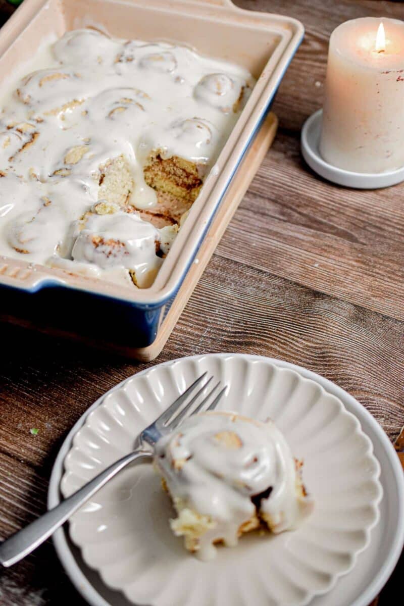 Celebrate National Cinnamon Roll Day with 26 delicious recipes!