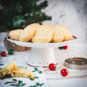 Delicious Heidesand (brown butter shortbread) cookies, placed on gorgeous cookie plate.