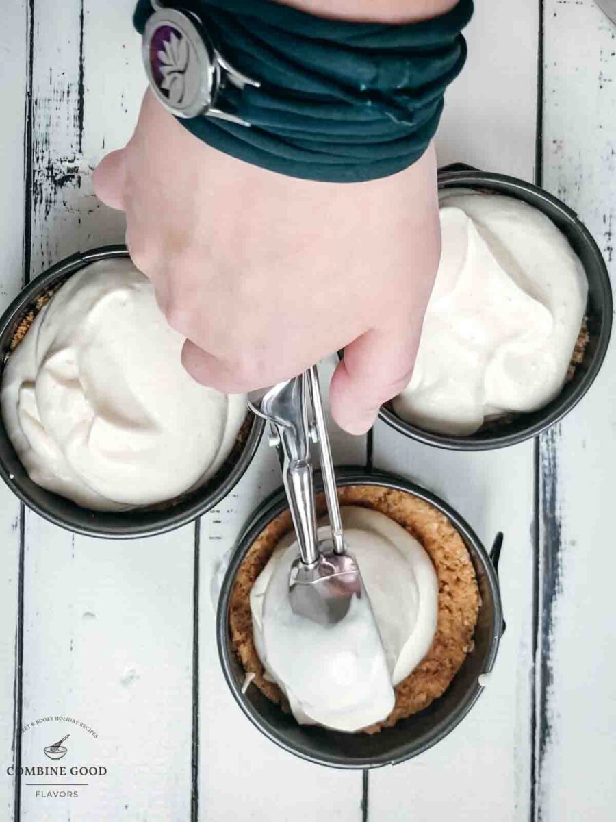 Add 2-3 scoops of ricotta limoncello cream on top of the crust.