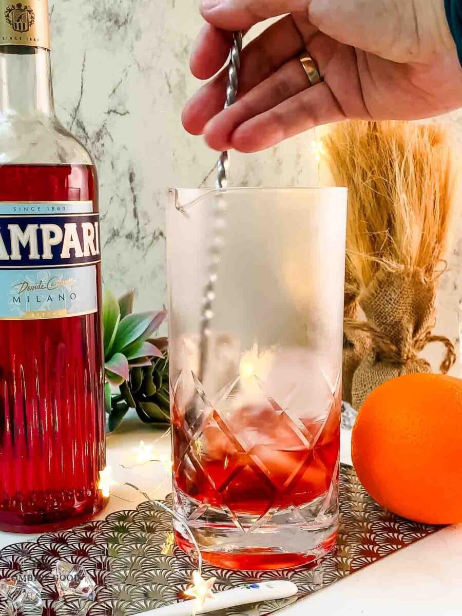 Fill with cubed ice and stir.