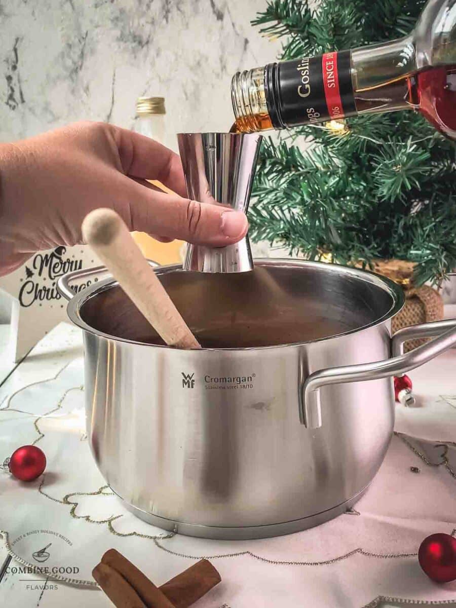 Add rum to the saucepan.