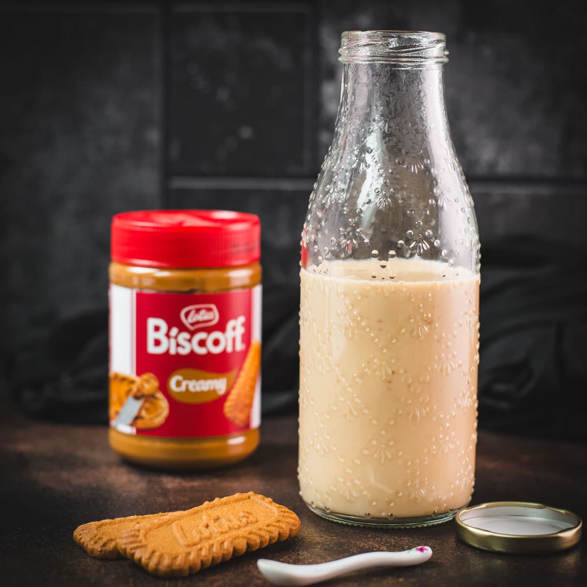 Biscoff coffee creamer filled in gorgeous preserving bottle.