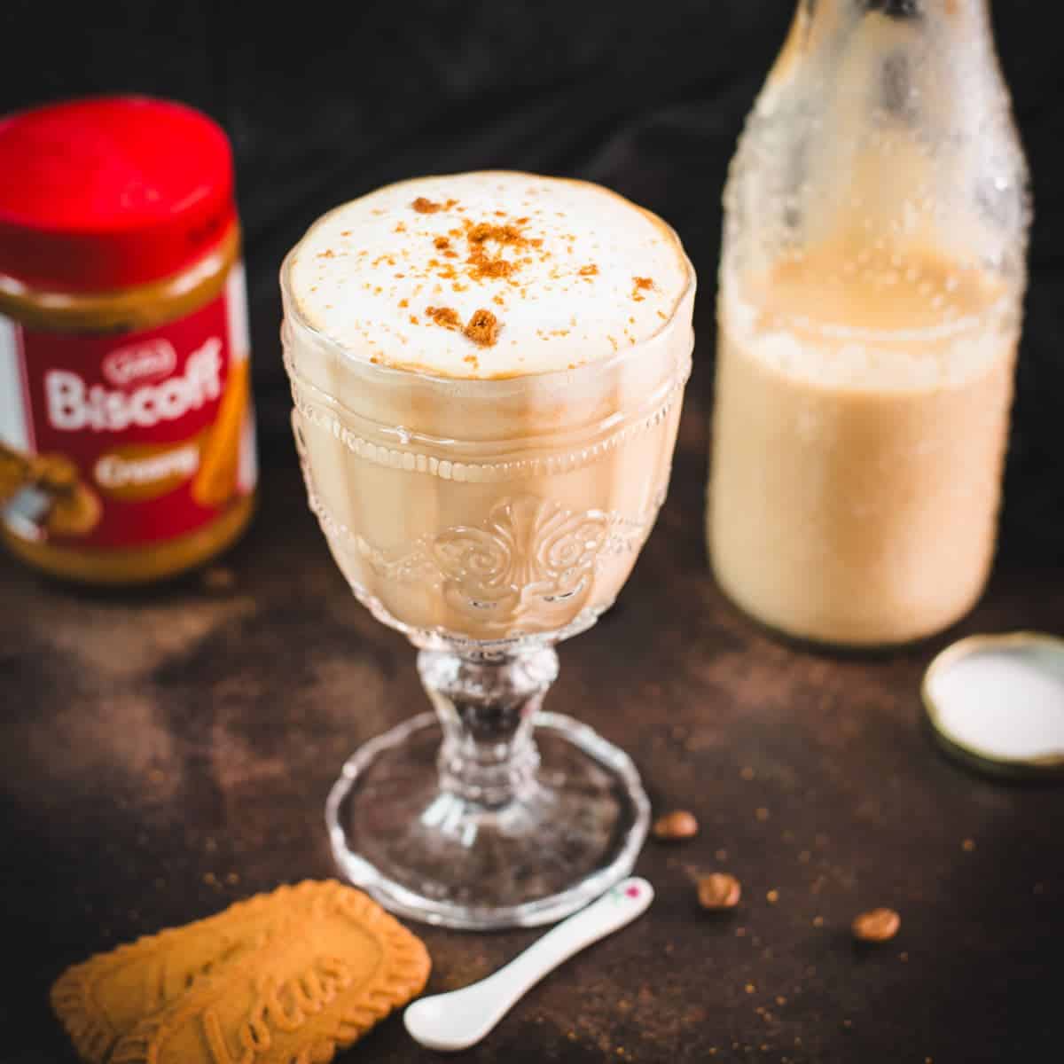 Delicious Biscoff latte with homemade Biscoff coffee creamer.
