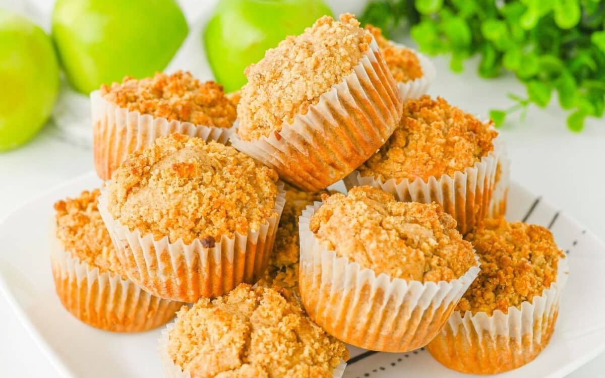 apple cinnamon muffins