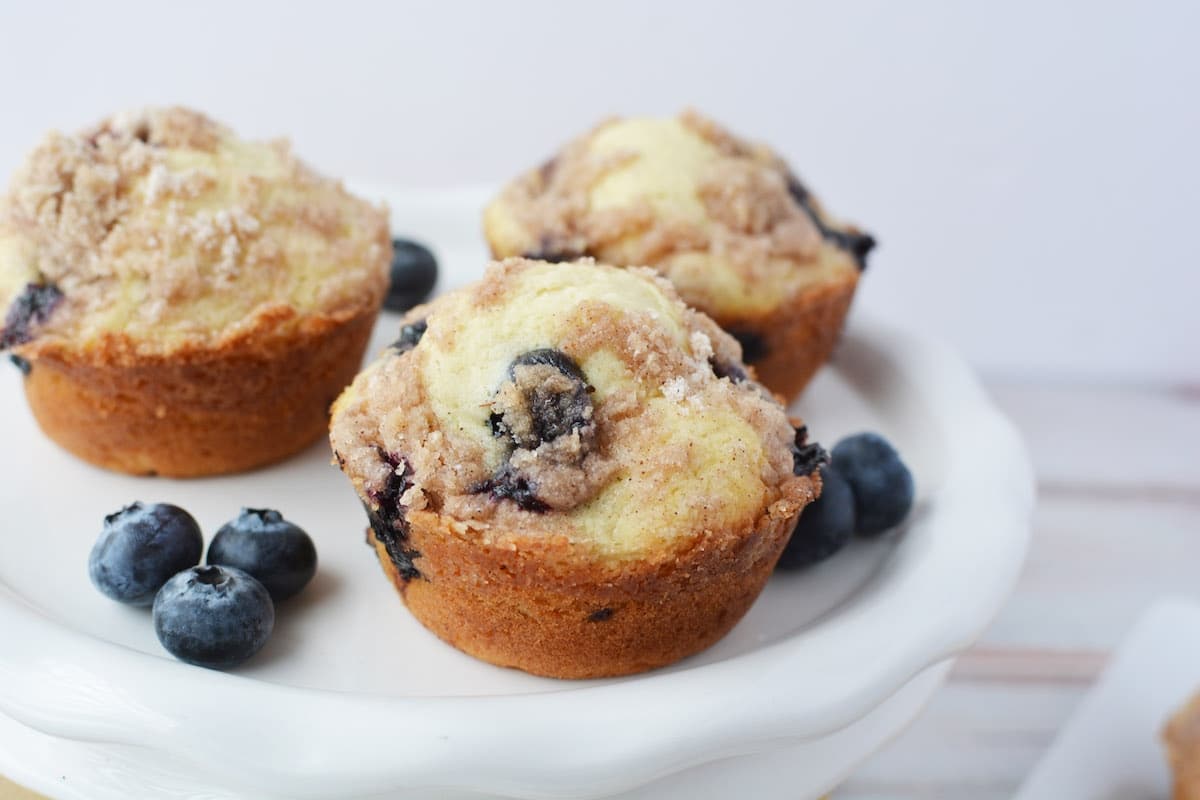 blueberry streusel muffins