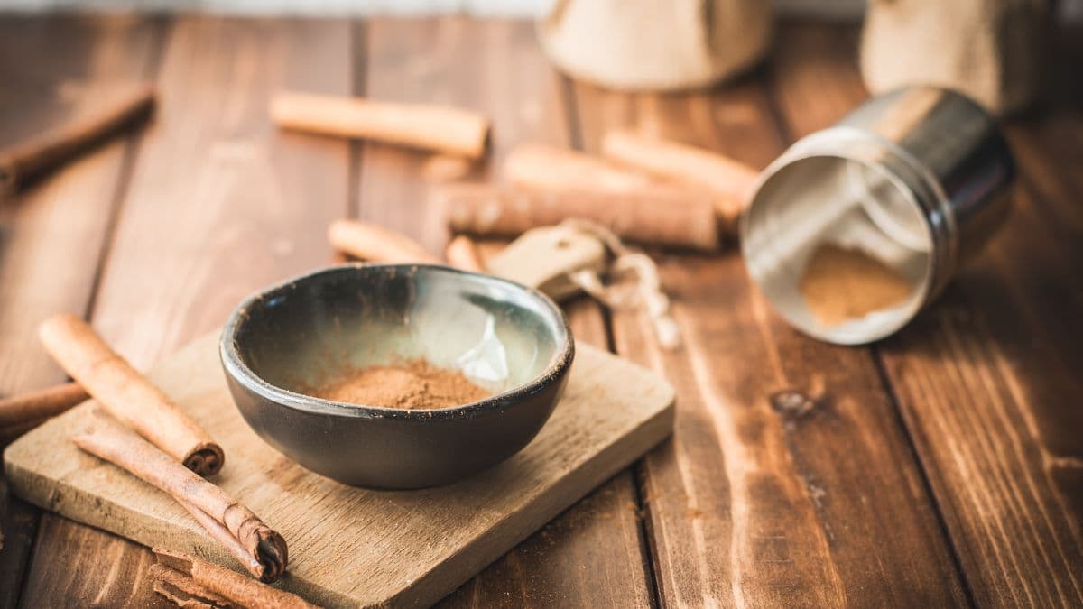 cinnamon - vintage still life - cooking in the old kitchen