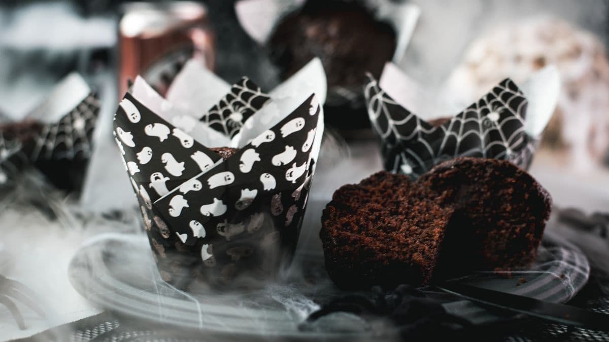 Chocolate root beer muffins in front of an A&W Root Beer can